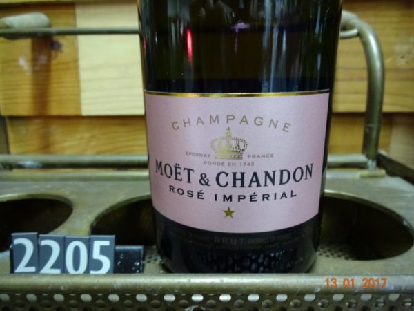 Moet & Chandon, kerstcadeautjes, champagne cadeau, champagne uit geboortejaar, champgane cadeau bedrijfs jubileum