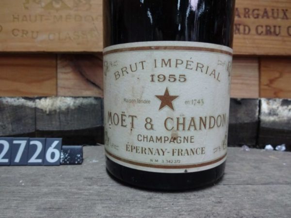 1955 wijn, champagne uit geboortejaar, cadeau uit geboortejaar 1955, wijn cadeau versturen, blijvend cadeau, herinnerings cadeau