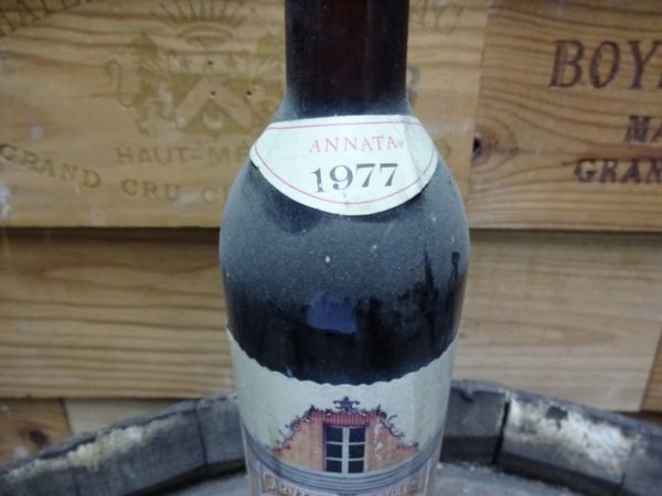1977 wijn, 45 jaar oude wijn, drank uit geboortejaar, wijn cadeau ideeen, wijn cadeau versturen, wijn cadeau jubileum