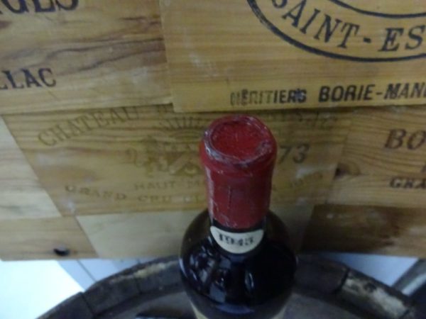 1945er Wein, Geschenk 75 Jahre, 75 Jahre alter Wein, Lieferung eines Weingeschenkpakets, originelles Weihnachtsgeschenk, Luxusweingeschenk