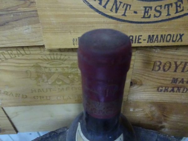 Wein von 1974, bleibendes Geschenk für die 18-jährige Tochter, einzigartige Weine, Lagerweine, schönstes Weingeschenk, Wein aus dem Geburtsjahr
