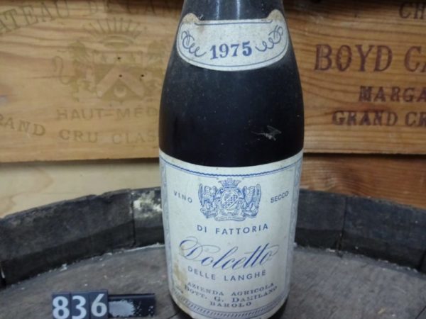 1975 wine, lasting gift to parents, lasting gift for 50 years, sending a bottle of wine, luxury wine gift, special wine gift