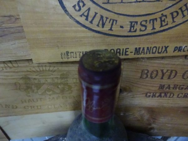 wine 1975, Christmas gift wine, secretary's day gift original, eijn gift by post, wine gift 50 years, wine package delivered, gift ideas 150 years