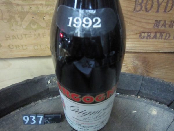 wine 1992, send a bottle of wine, original wine package, wine from year of birth, gift daughter, gift son, buy something from your year of birth, gift ideas 145 years