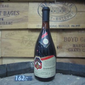 Wein 1977, Geschenk für ihn, bestes Weingeschenk, einzigartige Weine, Wein aus dem Geburtsjahr, Getränk aus dem Geburtsjahr, Geschenkideen 70 Jahre